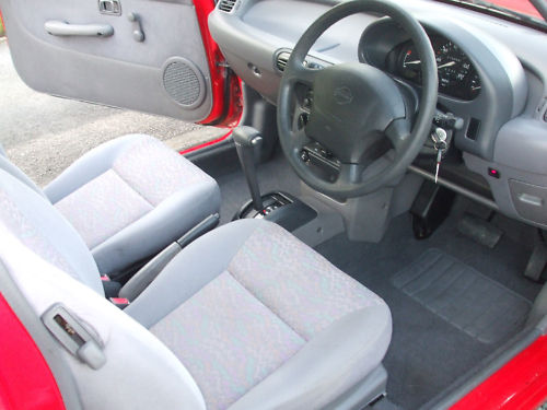 1997 p nissan micra 1.0 l automatic powersteering interior 1
