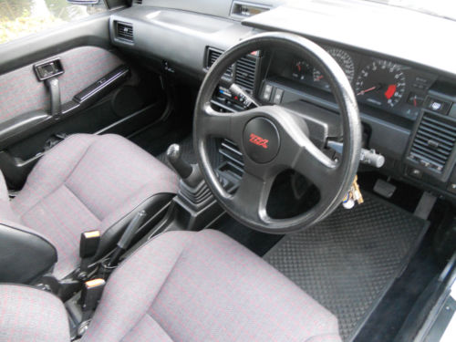 1990 Nissan Sunny 1.8 ZX Interior Dashboard Steering Wheel