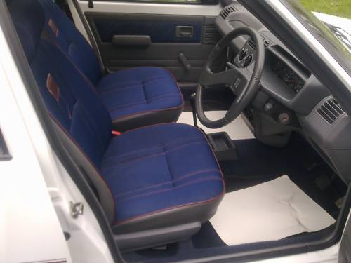 1993 l peugeot 205 diesel 1.8 style 5 door interior 1