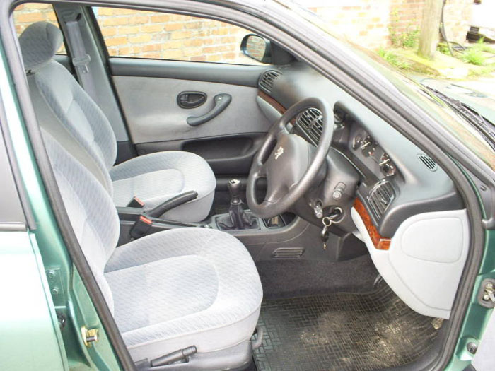 1999 1.8l peugeot 406 lx interior 1