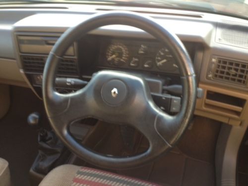 1992 Renault 19 Karmann Convertible Dashboard Steering Wheel