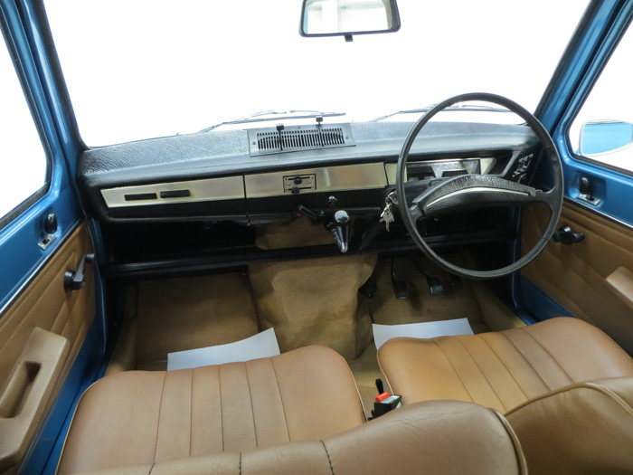 1975 Renault 6 TL Front Interior 3