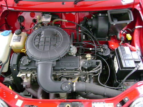 1993 rover metro quest 1.1l red engine bay