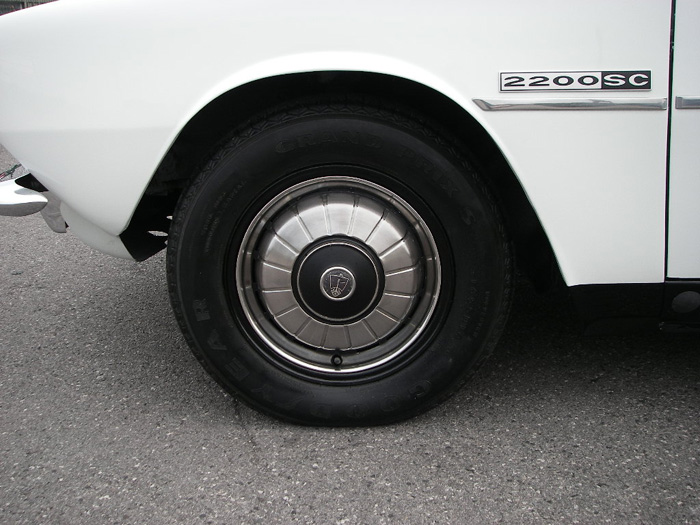 1973 Rover P6 2200 SC Front Wheel Arch