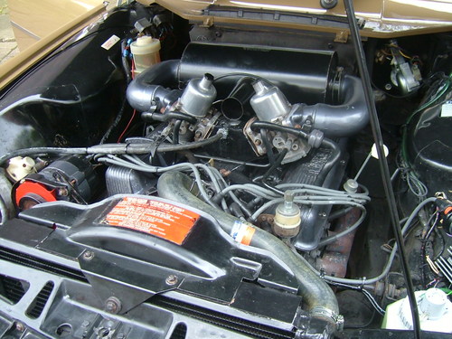 1974 rover 3500s p6 engine bay