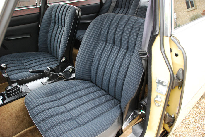 1974 Rover 2200 SC P6 Front Seats