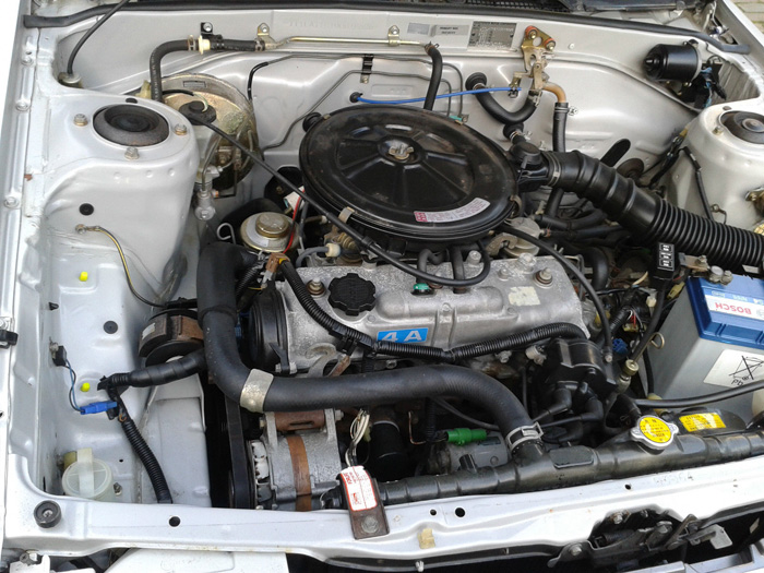 1984 Toyota Carina II 1.6 GL Engine Bay