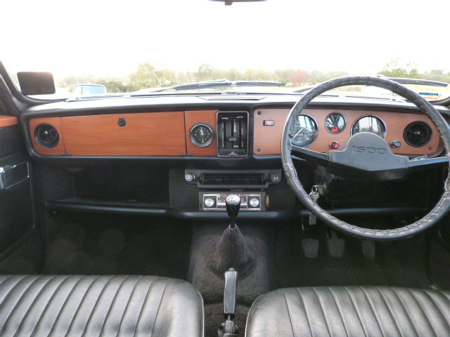 1976 Triumph Dolomite 1500 TC Dashboard Steering Wheel