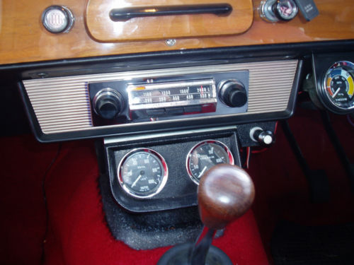 1967 Triumph Herald 1200 Radio Gauges