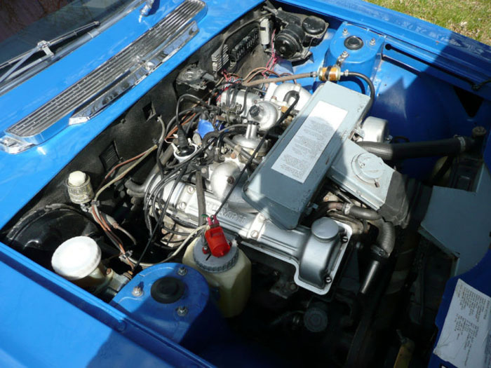 1972 triumph stag engine bay