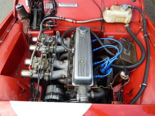 1958 triumph tr3a classic historic race car engine bay 2
