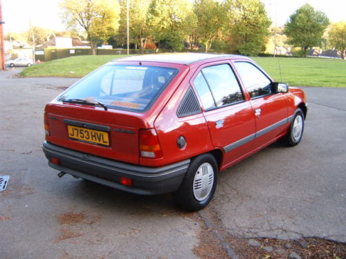 1991 vauxhall astra l red 5