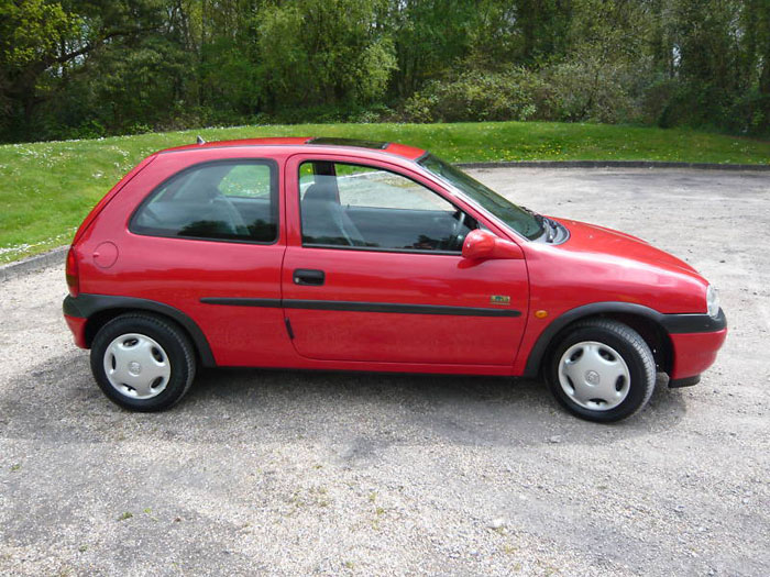 1998 s vauxhall corsa breeze 16v automatic 3