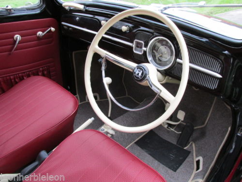 1961 Volkswagen Beetle 1200 Dashboard Steering Wheel