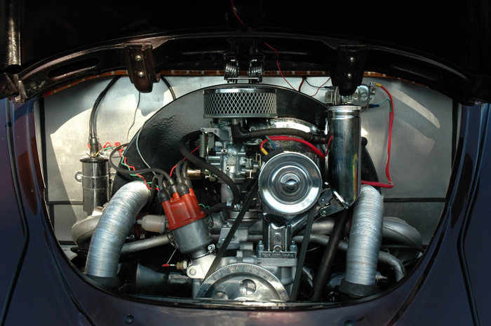 1965 Volkswagen Beetle 1600 Engine Bay