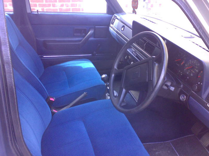 volvo 240 gl interior 1